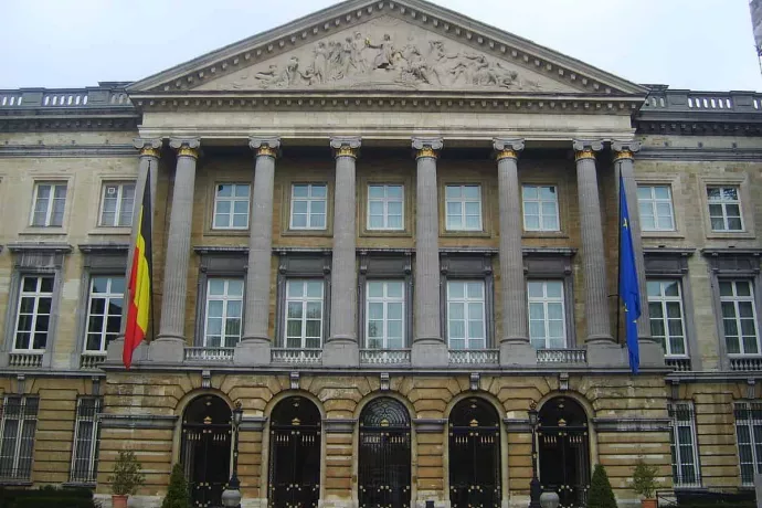 1200px-Parlement_Belge