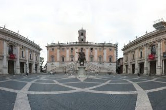 Piazza_del_Campidoglio_panoramic_view_9987