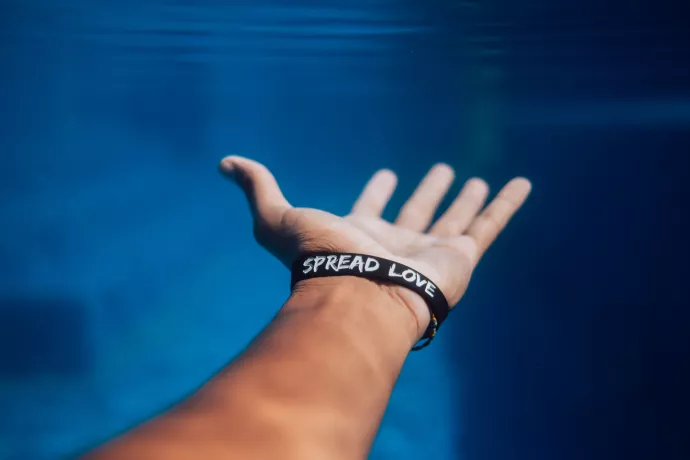 Hand